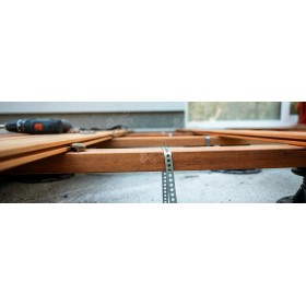 Kalibruota mediena terasos karkasui Angelim Pedra 