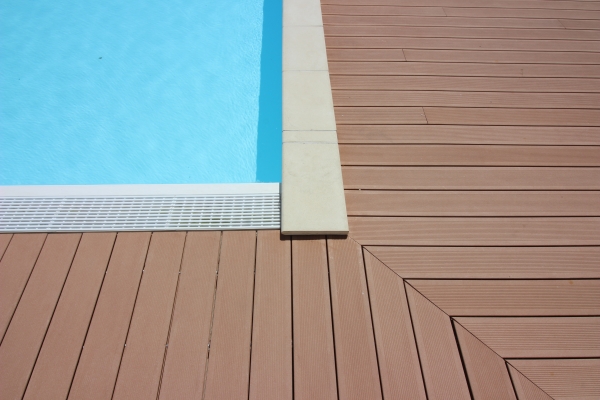 Atraskite Silvadec – ilgaamžes ir draugiškas aplinkai WPC medienos kompozito terasines lentas